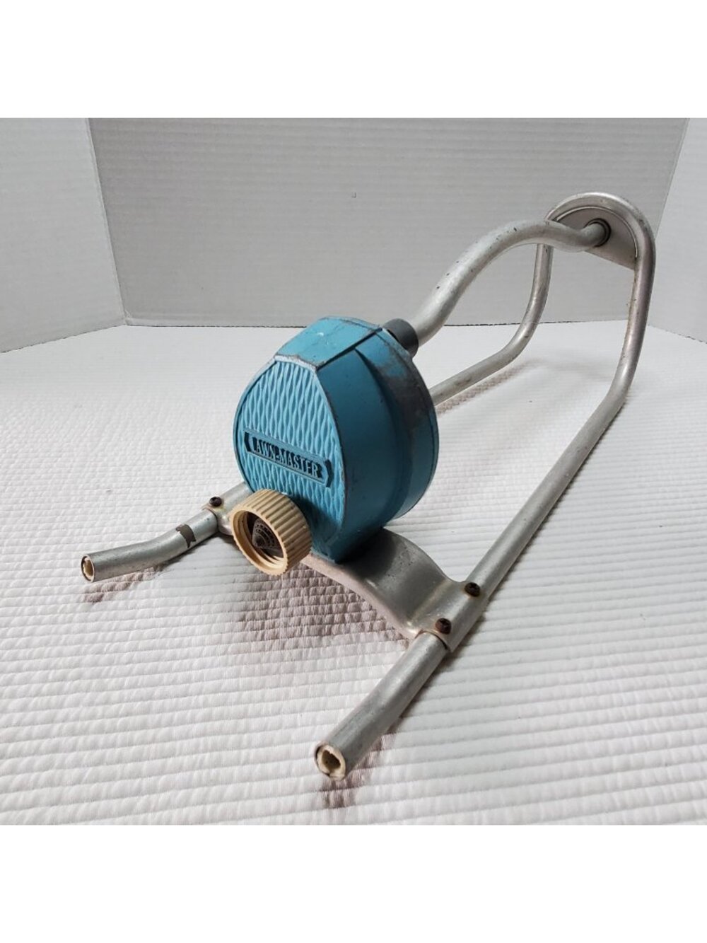 Lawn Master Vintage Lawn Garden Oscillating Sprinkler Metal Vintage Blue 15" 60s